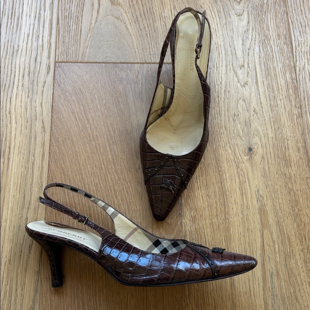 Vintage Burberry slingback croc leather kitten heels 36.5/ 6-6.5